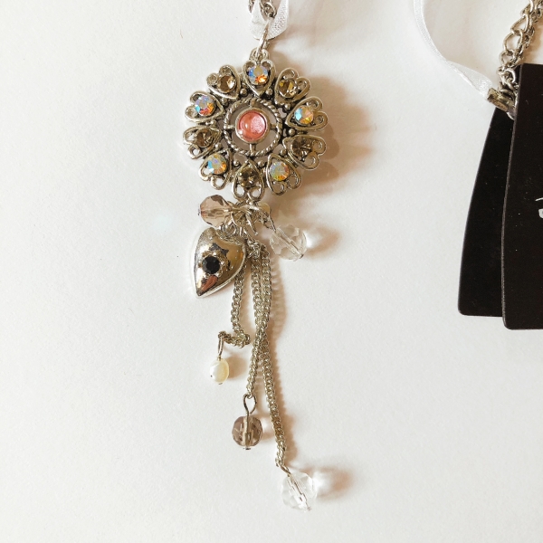 Silver Necklace With White Ribbon Crystal Diamante Summer Flower Pendant Fashion Women Jewellery