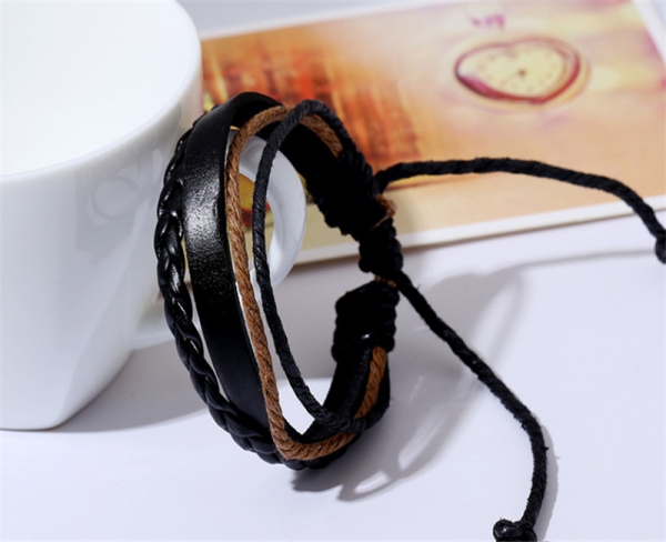 Black Adjustable Leather Wristband Bracelet Mens Womens Teens Boys Girls