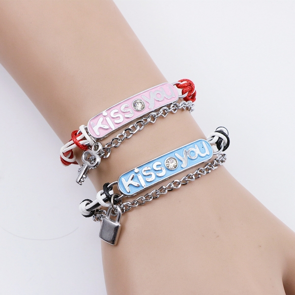Kiss You Lovers Bracelets