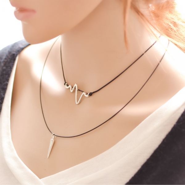 Multi-layer Necklace With Pendant