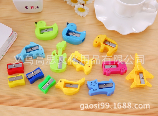 Animals Cat Bird Rabbit Car Airplane Shaped Pencil Sharpeners Party Gift Bag Fillers