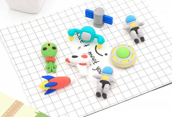 8pc Spaceship Astronaut Rocket Alien UFO Novelty Puzzle Erasers Fun Kids Rubbers