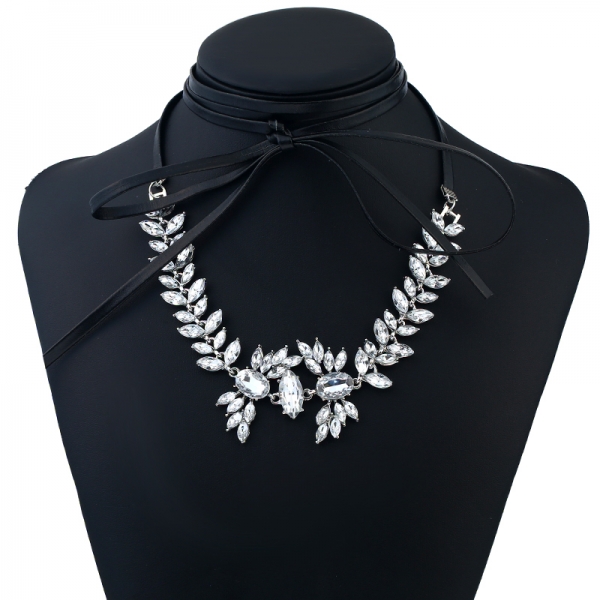 Crystal Rhinestone Silver Leaves Pendant PU Leather Necklace Fashion Jewellery