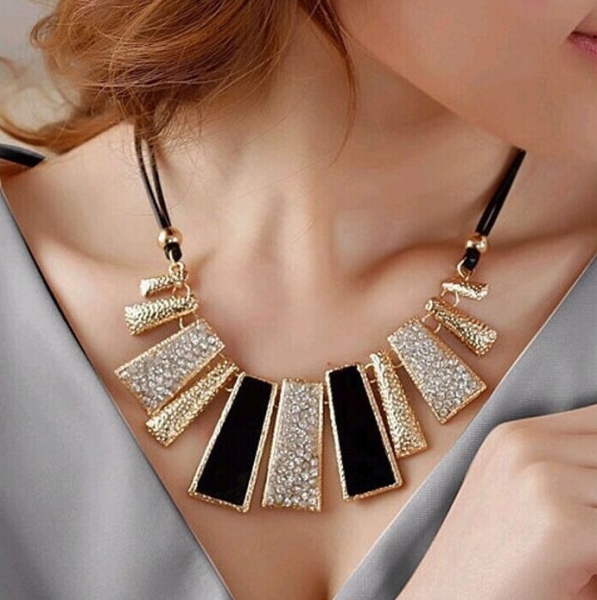 Sparkling Crystal Diamante Pendant Necklace Statement Fashion Women Jewellery
