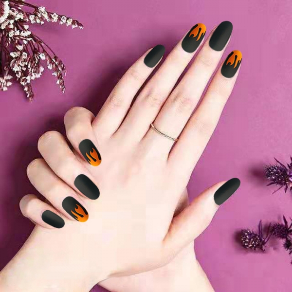 24pcs Fire Flame Black False Nail Art Tips Full Cover Fake Nails With Glue