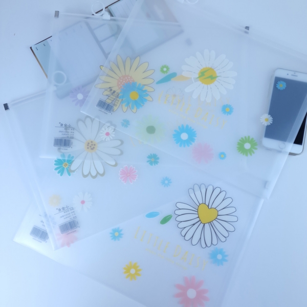 Daisy Flowers Fashion Floral A4 Document Wallets Zipper File Folders