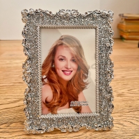Style 2 6x4 Inch Freestanding Portrait Photo Frame