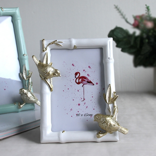 Wild Birds On Tree White Freestanding Portrait Photo Frame 6x4 Inch