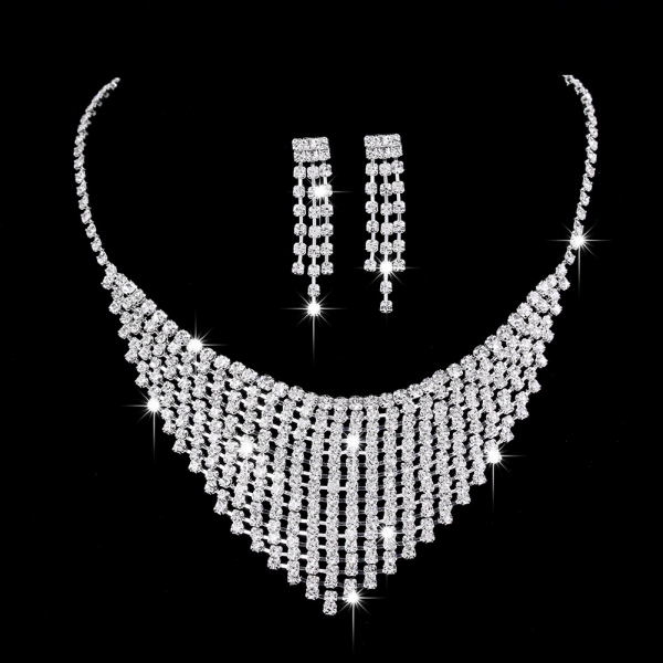 Crystal Diamante Love Heart Silver Necklace And Earrings Set Costume Jewellery