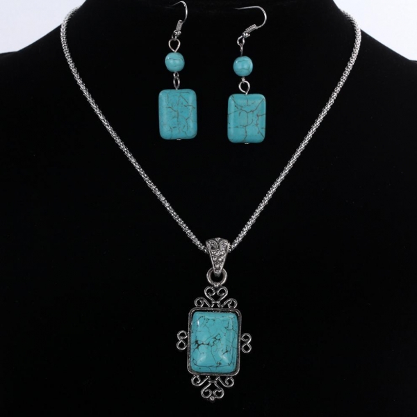 Vintage Style Opal Blue Rhinestones Pendant Silver Necklace And Earrings Set